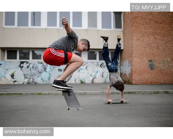 李娜亲自分享滑板技巧与心得体会助你轻松入门滑板世界