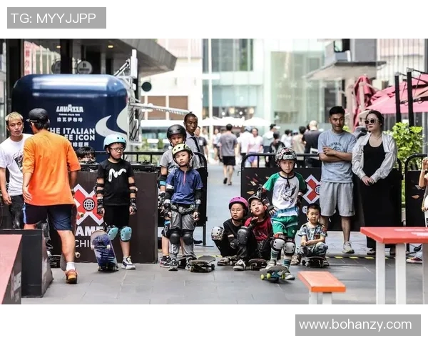 南京滑板队技术革新引发热议助力滑板运动新发展