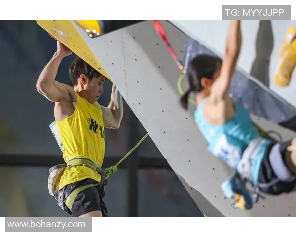 攀岩女将陈秀英的挑战与坚持：一段不平凡的攀岩生涯对话